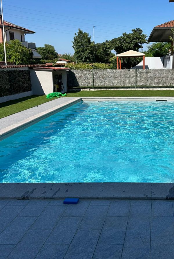 piscina esterna